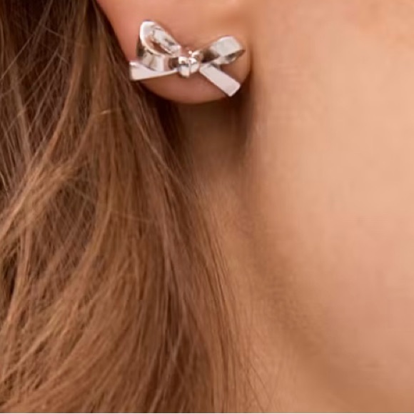 NWT Kate Spade Silver Bow Earrings - Picture 2 of 3